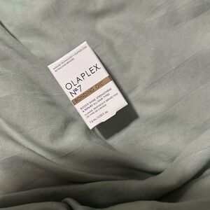 $8 olaplex no. 7 bonding oil
